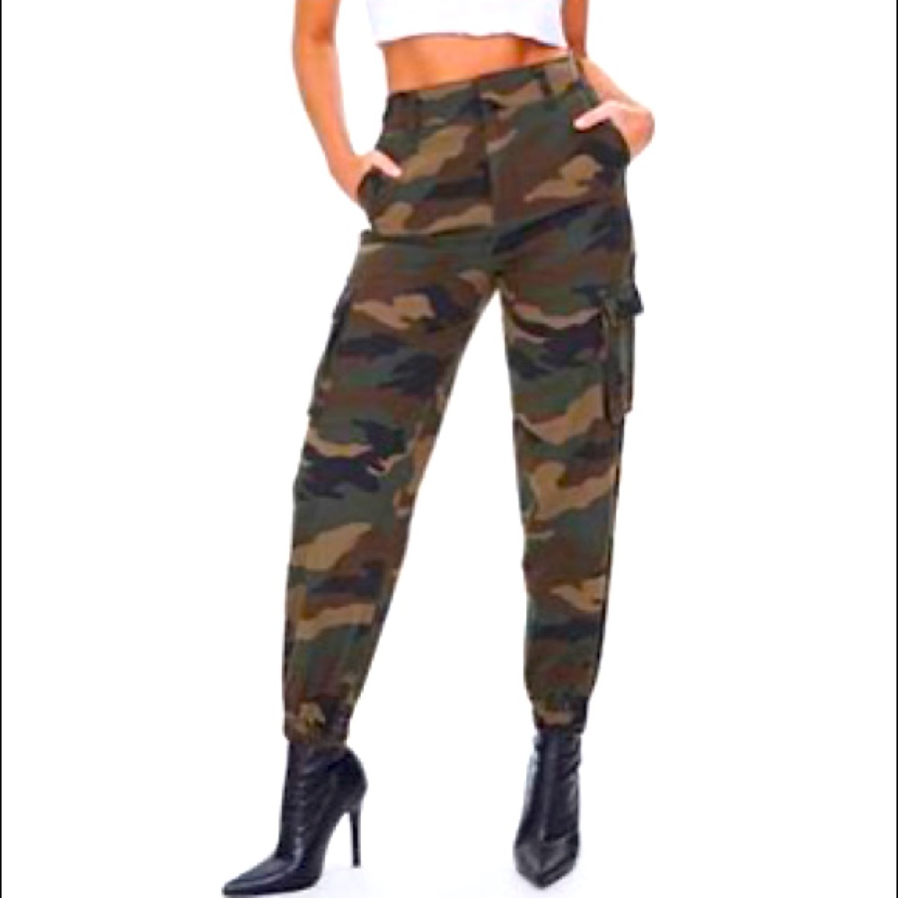 Camouflage joggers *NEW*
